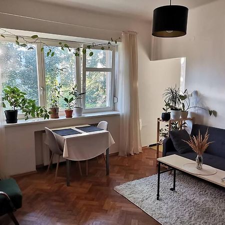 Cozy Studio In The City Centre Near Train Station Братислава Екстериор снимка