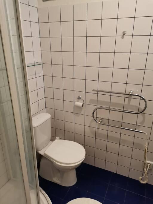 Cozy Studio In The City Centre Near Train Station Братислава Екстериор снимка